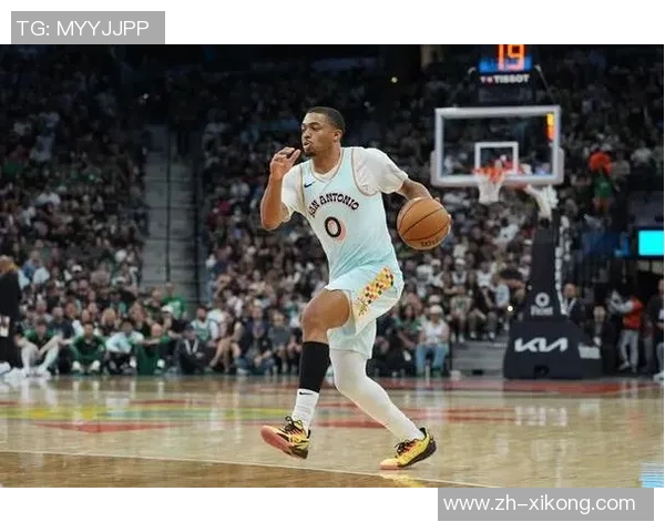 凯尔登约翰逊高效表现9投7中三分2中1贡献19分6篮板1助攻 凯尔登约翰逊高效表现9投7中三分2中1贡献19分6篮板1助攻