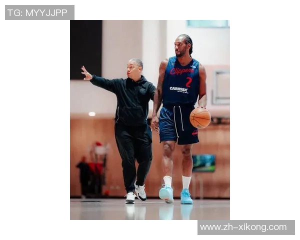 哈登赞大洛在训练营中展现惊人实力为球队贡献巨大价值 哈登赞大洛在训练营中展现惊人实力为球队贡献巨大价值