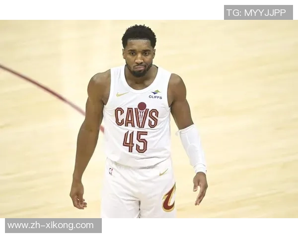 米切尔28投10中砍下28分15篮板8助攻神仙绝平三分令人叹为观止 米切尔28投10中砍下28分15篮板8助攻神仙绝平三分令人叹为观止