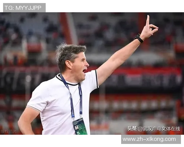 前武汉三镇主帅里卡多罗德里格斯荣获J1联赛最佳教练殊荣 前武汉三镇主帅里卡多罗德里格斯荣获J1联赛最佳教练殊荣