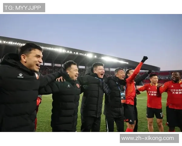 中甲第26轮前瞻辽宁铁人主帅李金羽携球员许东出席新闻发布会分享备战心得 中甲第26轮前瞻辽宁铁人主帅李金羽携球员许东出席新闻发布会分享备战心得